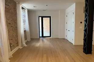 1356 W Chestnut St, Chicago, IL 60642 - Photo 6