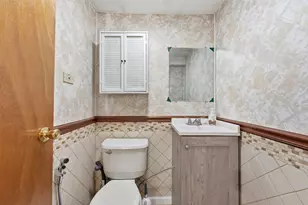 545 S 6th Ave, La Grange, IL 60525 - Photo 14