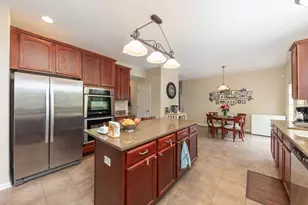 815 Preston Ln, Oswego, IL 60543 - Photo 10