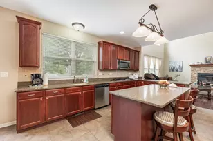 815 Preston Ln, Oswego, IL 60543 - Photo 12