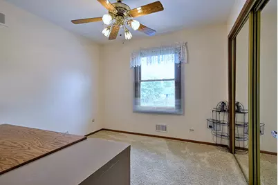 128 Hunter's Circle, Schaumburg, IL 60193 - Photo 16