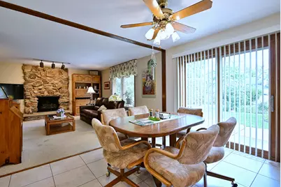 128 Hunter's Circle, Schaumburg, IL 60193 - Photo 8