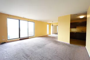 7 E Carriageway Dr, Hazel Crest, IL 60429 - Photo 4