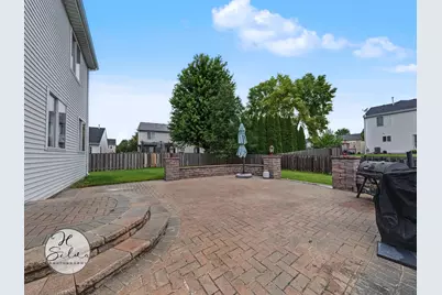 708 Bay Shore Drive, Pingree Grove, IL 60140 - Photo 18