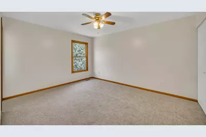 8885 Dryden Street, Woodridge, IL 60517 - Photo 32