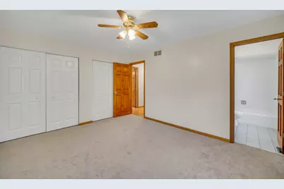 8885 Dryden Street, Woodridge, IL 60517 - Photo 24