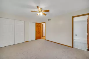 8885 Dryden St, Woodridge, IL 60517 - Photo 24