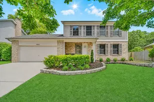 8885 Dryden St, Woodridge, IL 60517 - Photo 2