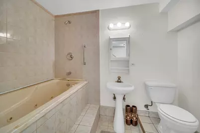 8885 Dryden Street, Woodridge, IL 60517 - Photo 44