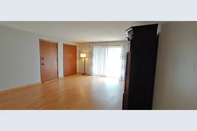4835 N Central Avenue #212, Chicago, IL 60630 - Photo 4