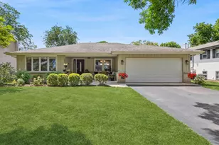 1737 Clyde Dr, Naperville, IL 60565 - Photo 1