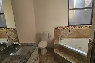 4420 S Berkeley Ave, Chicago, IL 60653 - Photo 24