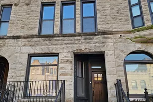 4420 S Berkeley Ave, Chicago, IL 60653 - Photo 2
