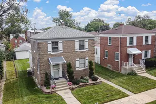 8439 S Hoyne St, Chicago, IL 60620 - Photo 2