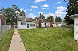 8439 S Hoyne St, Chicago, IL 60620 - Photo 4