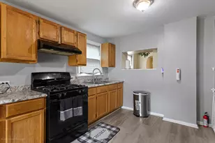 8439 S Hoyne St, Chicago, IL 60620 - Photo 12