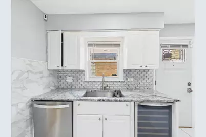7427 Keeler Avenue, Skokie, IL 60076 - Photo 18