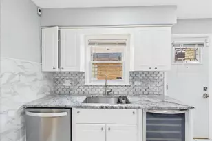 7427 Keeler Ave, Skokie, IL 60076 - Photo 18
