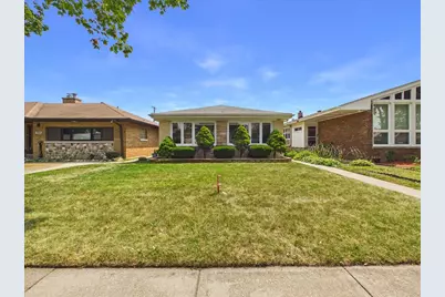 7427 Keeler Avenue, Skokie, IL 60076 - Photo 2
