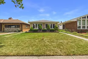 7427 Keeler Ave, Skokie, IL 60076 - Photo 2