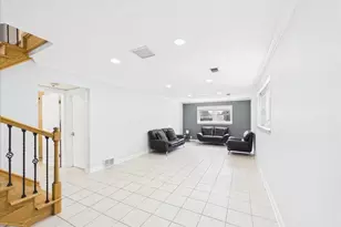 7427 Keeler Ave, Skokie, IL 60076 - Photo 32
