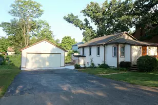 3116 Cedar Terrace, Island Lake, IL 60042 - Photo 2