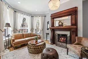 636 W Grace St, Chicago, IL 60613 - Photo 4