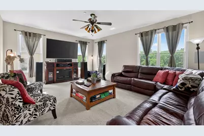 5701 Caribou Lane, Hoffman Estates, IL 60192 - Photo 8