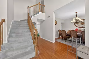 5701 Caribou Ln, Hoffman Estates, IL 60192 - Photo 2