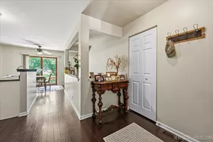 306 Pin Oak Dr, North Aurora, IL 60542 - Photo 10