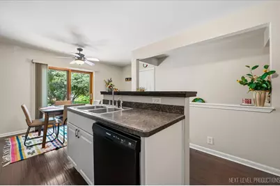 306 Pin Oak Drive, North Aurora, IL 60542 - Photo 12