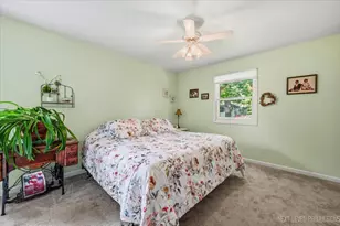 306 Pin Oak Dr, North Aurora, IL 60542 - Photo 16