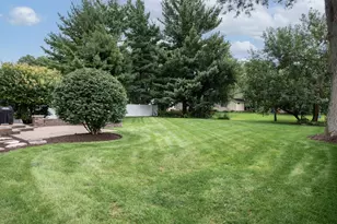760 S River Rd, Naperville, IL 60540 - Photo 32