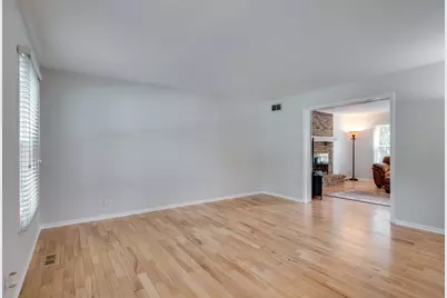 760 S River Road, Naperville, IL 60540 - Photo 6