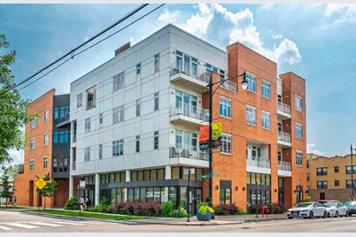 4770 N Manor Avenue #304, Chicago, IL 60625 - Photo 2