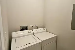 4770 N Manor Ave, Chicago, IL 60625 - Photo 14