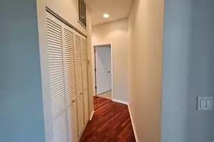 4770 N Manor Ave, Chicago, IL 60625 - Photo 10