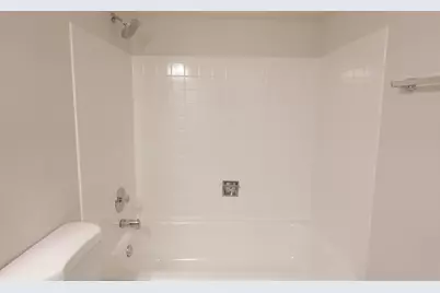 231 University Lane #D, Elk Grove Village, IL 60007 - Photo 16