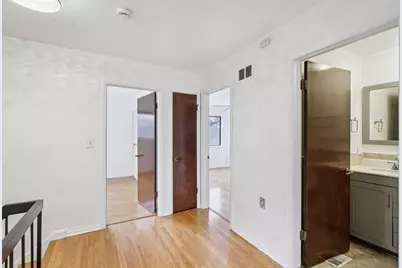 105 W Dover Drive, Mount Prospect, IL 60056 - Photo 12