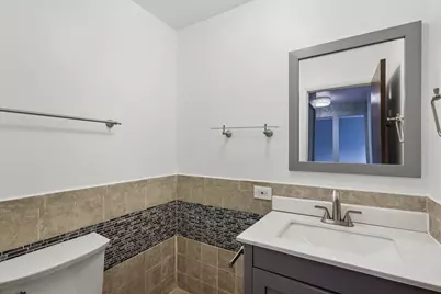 105 W Dover Drive, Mount Prospect, IL 60056 - Photo 10