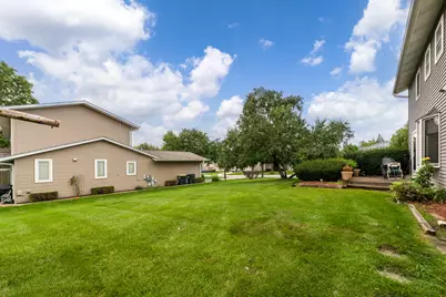 1109 Lancaster Avenue, Elk Grove Village, IL 60007 - Photo 28