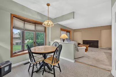 1109 Lancaster Avenue, Elk Grove Village, IL 60007 - Photo 10