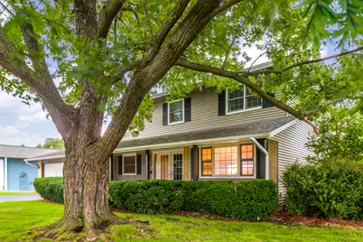 1109 Lancaster Avenue, Elk Grove Village, IL 60007 - Photo 2