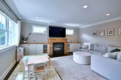 685 S Saylor Avenue, Elmhurst, IL 60126 - Photo 20