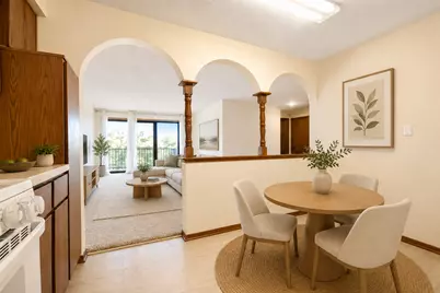 5447 W Lawrence Avenue #203, Chicago, IL 60630 - Photo 4
