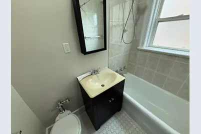 6748 N Ashland Avenue #405, Chicago, IL 60626 - Photo 10
