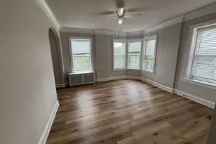 6748 N Ashland Ave, Chicago, IL 60626 - Photo 2
