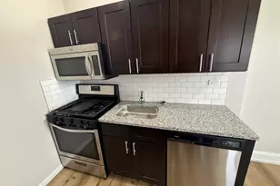 6748 N Ashland Ave, Chicago, IL 60626 - Photo 4