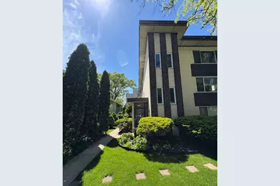 7070 N Ridge Boulevard #1B, Chicago, IL 60645 - Photo 1