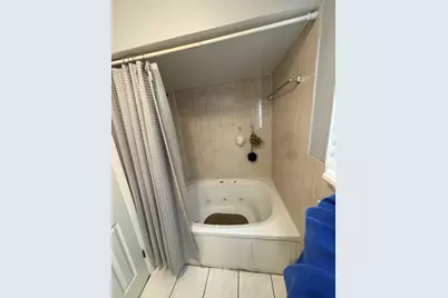 7070 N Ridge Boulevard #1B, Chicago, IL 60645 - Photo 10